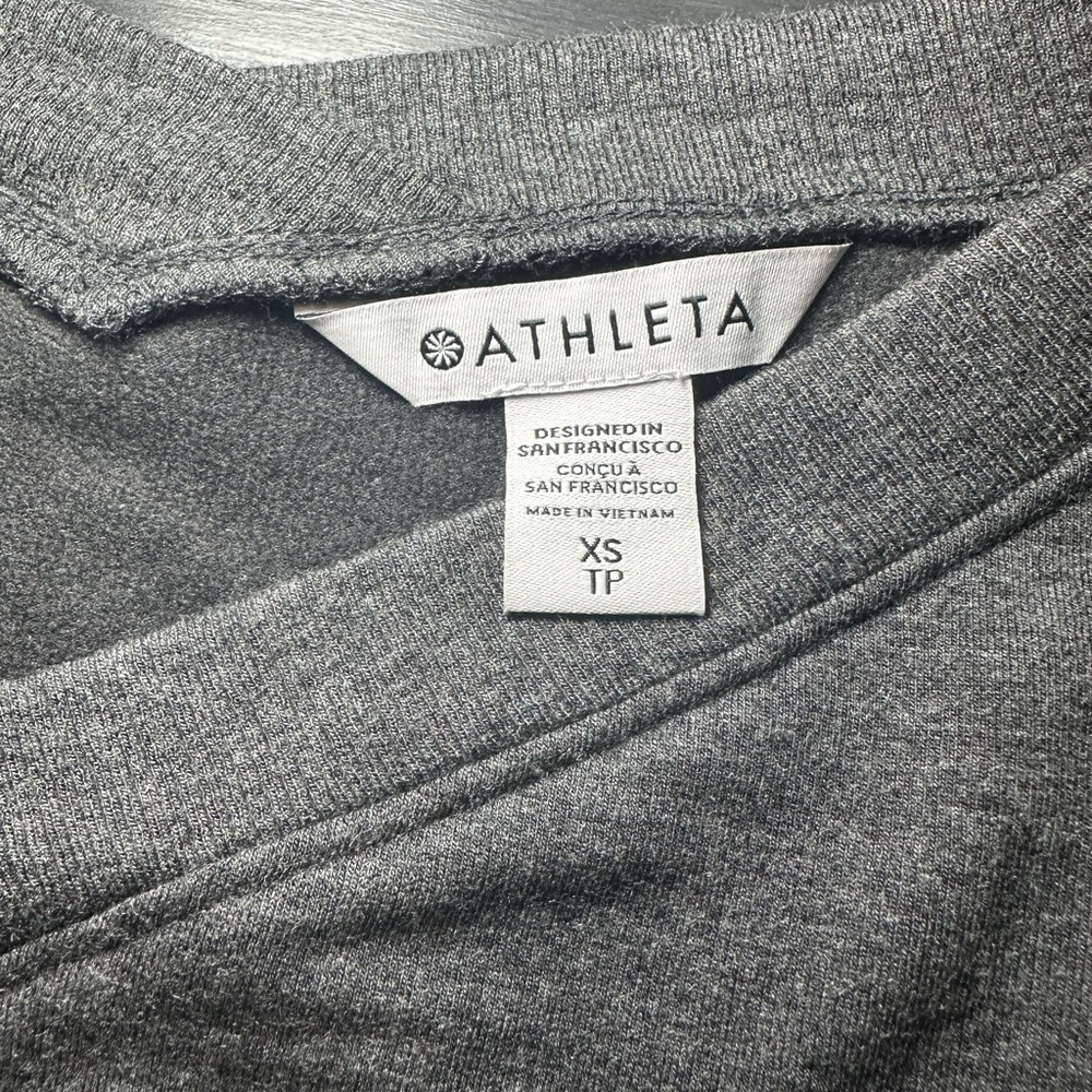 Athleta Coaster Luxe V-Neck Sweatshirt. NWT. - Picture 6 of 8